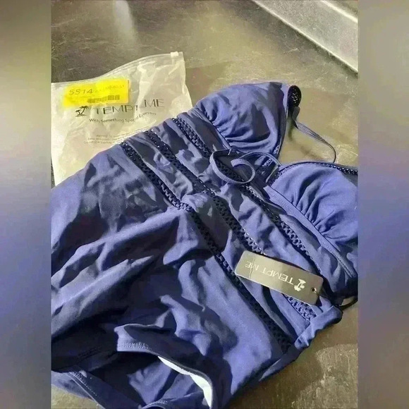 Tempt Me Women Sexy One Piece Swimsuit Halter Plunge V Neck Monokini Large- NWT - Picture 6 of 10